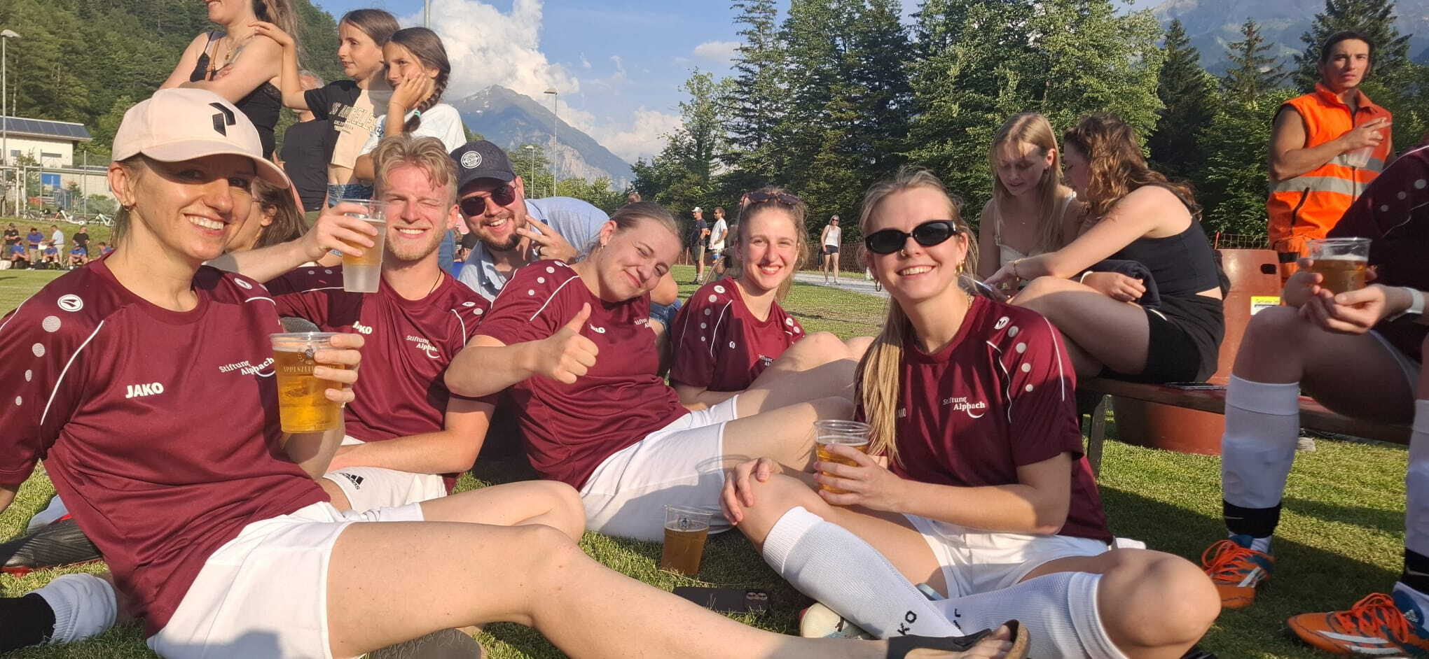 Zoom: 68e28be9-af34-4d23-8099-e561531dd87c.jpeg