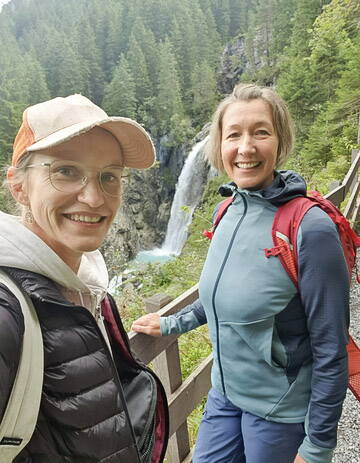 Zoom: 3-9875669f-29db-4c75-8ff5-3e4693707fd9.jpg