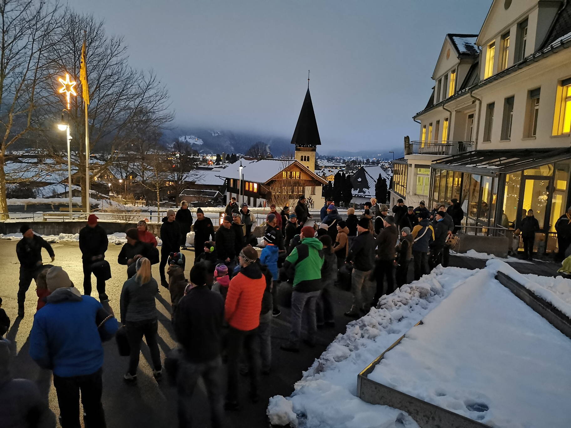 Zoom: img_20241226_172120_resized_20241227_035845090.jpg